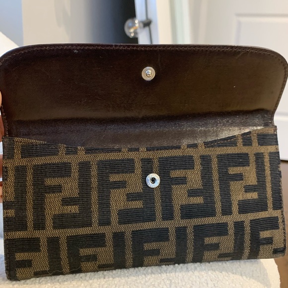 Fendi Wallet - Picture 3 of 6